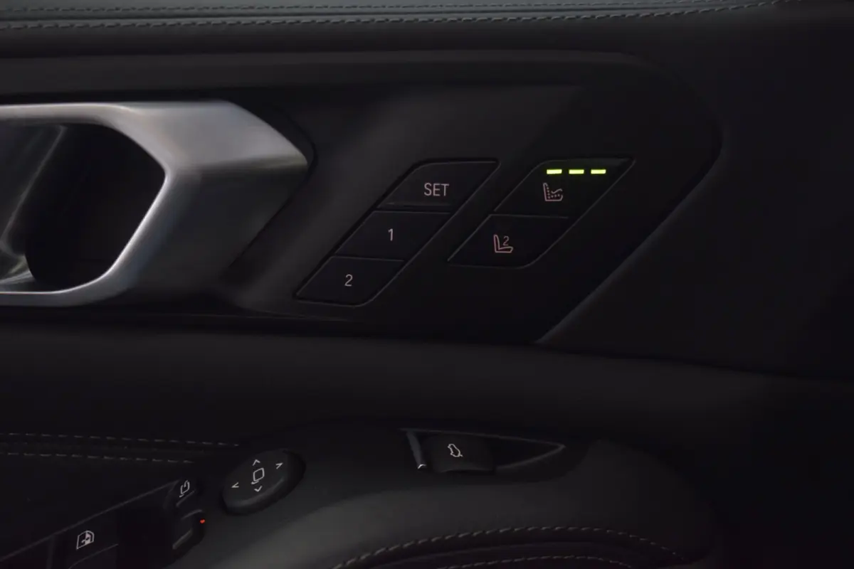 45e M-Sport xDrive 394pk | AKRAPOVIC | M-STOELEN | SKY LOUNGE