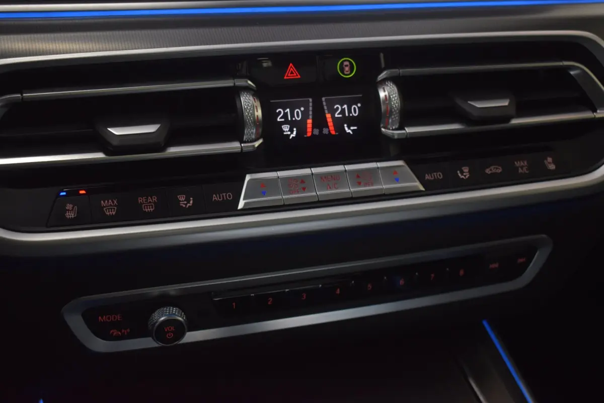 45e M-Sport xDrive 394pk | AKRAPOVIC | M-STOELEN | SKY LOUNGE