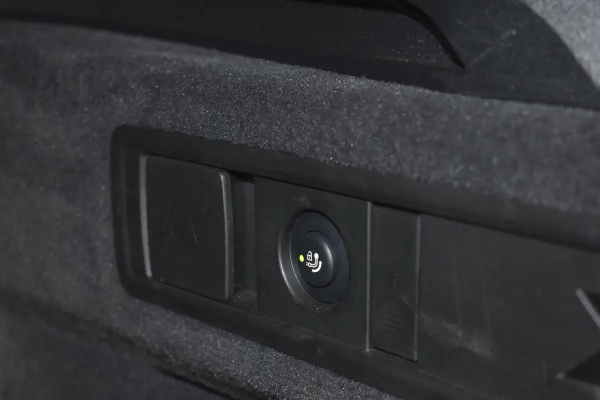 45e M-Sport xDrive 394pk | AKRAPOVIC | M-STOELEN | SKY LOUNGE