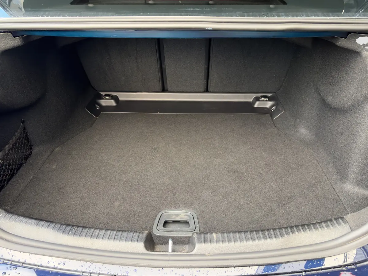 180 Business Line | Camera | Carplay | Adaptive cruise controle | Dodehoek detectie | Full LED | Stoelverwarming | Digitaal cockpit | Navigatie | 1e eigenaar