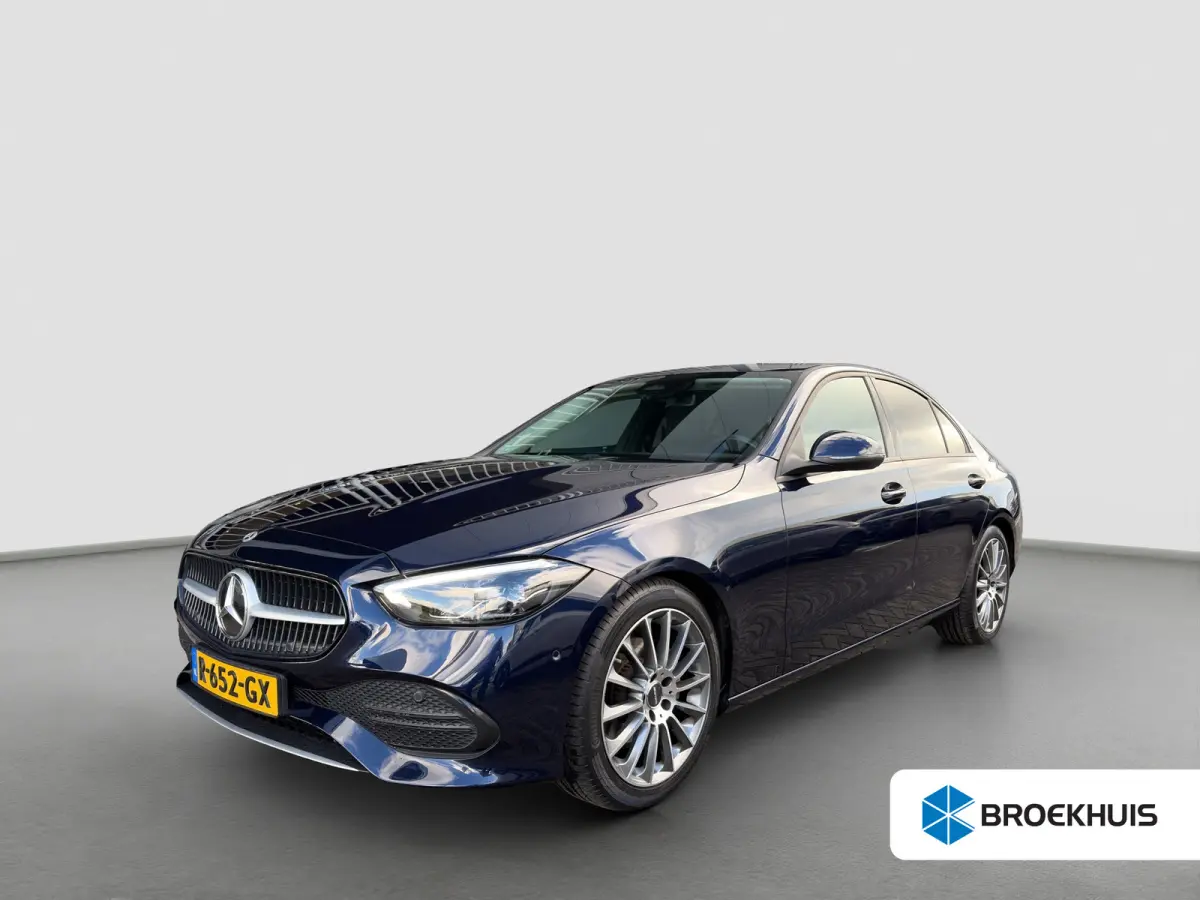 180 Business Line | Camera | Carplay | Adaptive cruise controle | Dodehoek detectie | Full LED | Stoelverwarming | Digitaal cockpit | Navigatie | 1e eigenaar