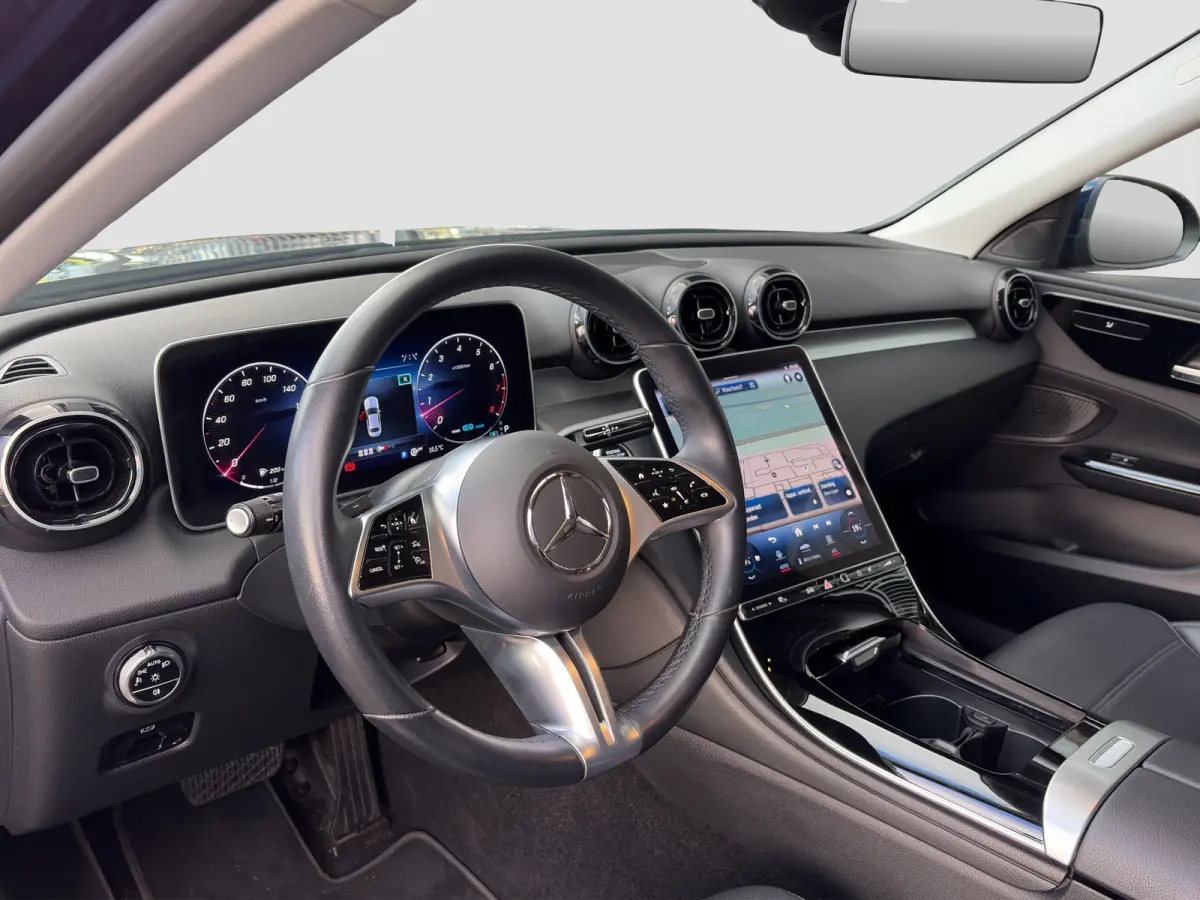 180 Business Line | Camera | Carplay | Adaptive cruise controle | Dodehoek detectie | Full LED | Stoelverwarming | Digitaal cockpit | Navigatie | 1e eigenaar