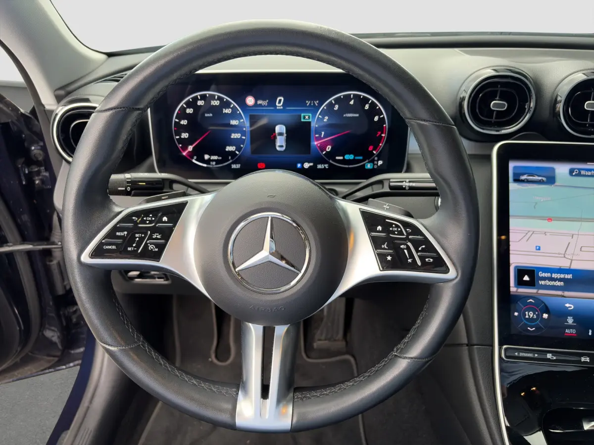 180 Business Line | Camera | Carplay | Adaptive cruise controle | Dodehoek detectie | Full LED | Stoelverwarming | Digitaal cockpit | Navigatie | 1e eigenaar