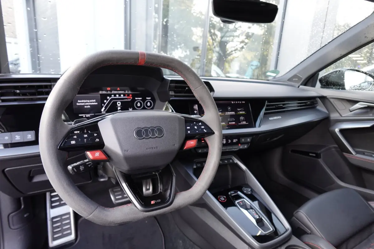 2.5 TFSI RS 3 quattro PANO B&O MATRIX VOL