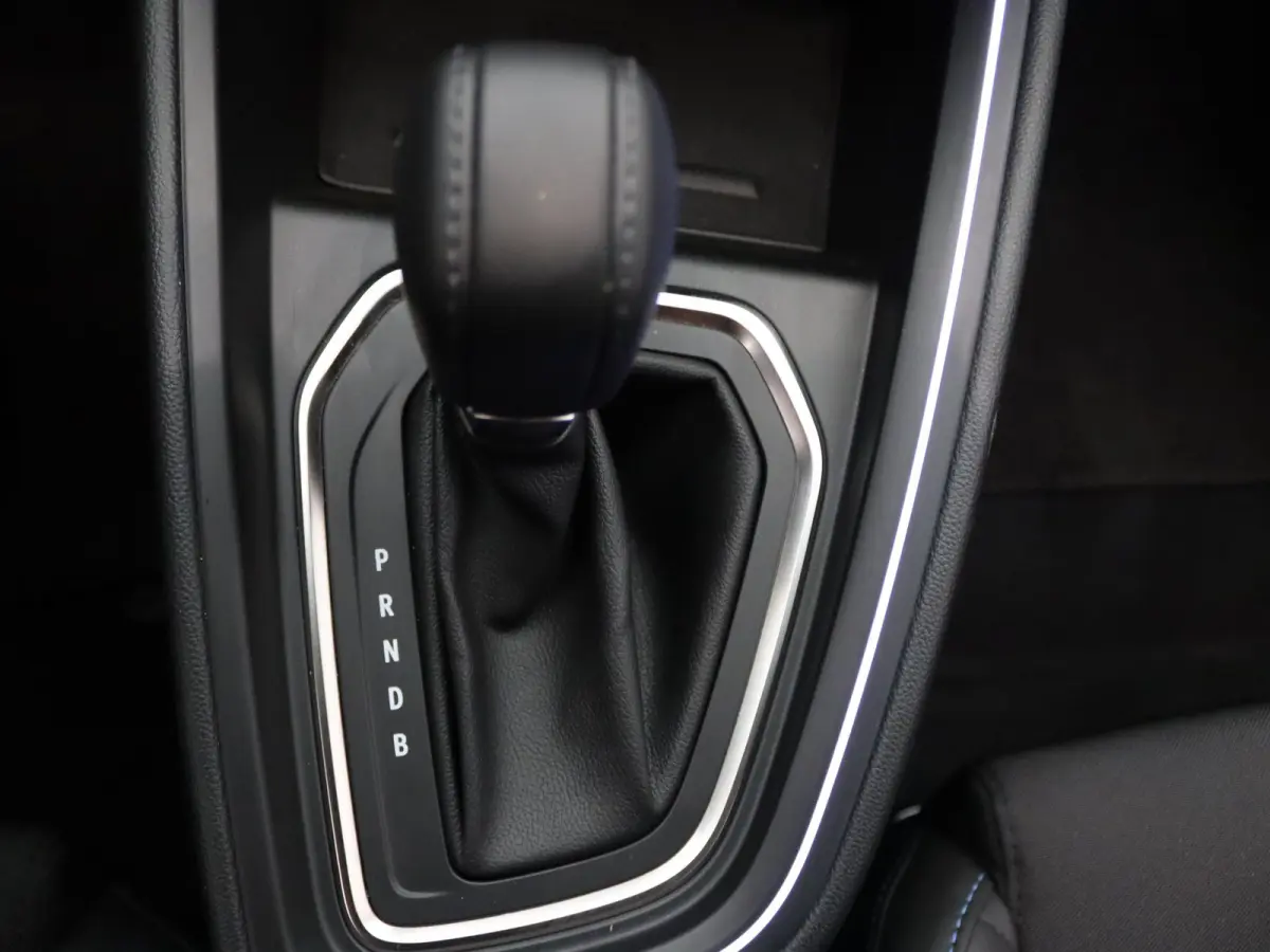 145pk E-Tech Full Hybrid esprit Alpine Apple Carplay/Android Auto | Climate