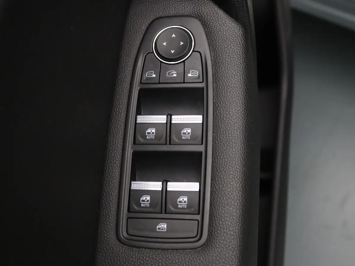 160pk E-Tech Plug-in Hybrid Edition One Apple Carplay/Android Auto | Climate
