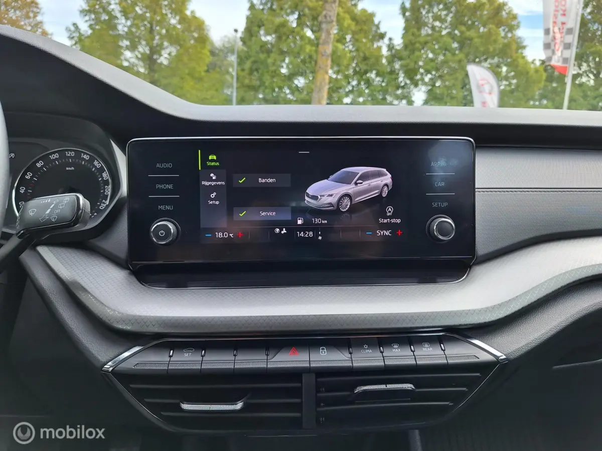1.0 TSI AMBITION • Cruise control •