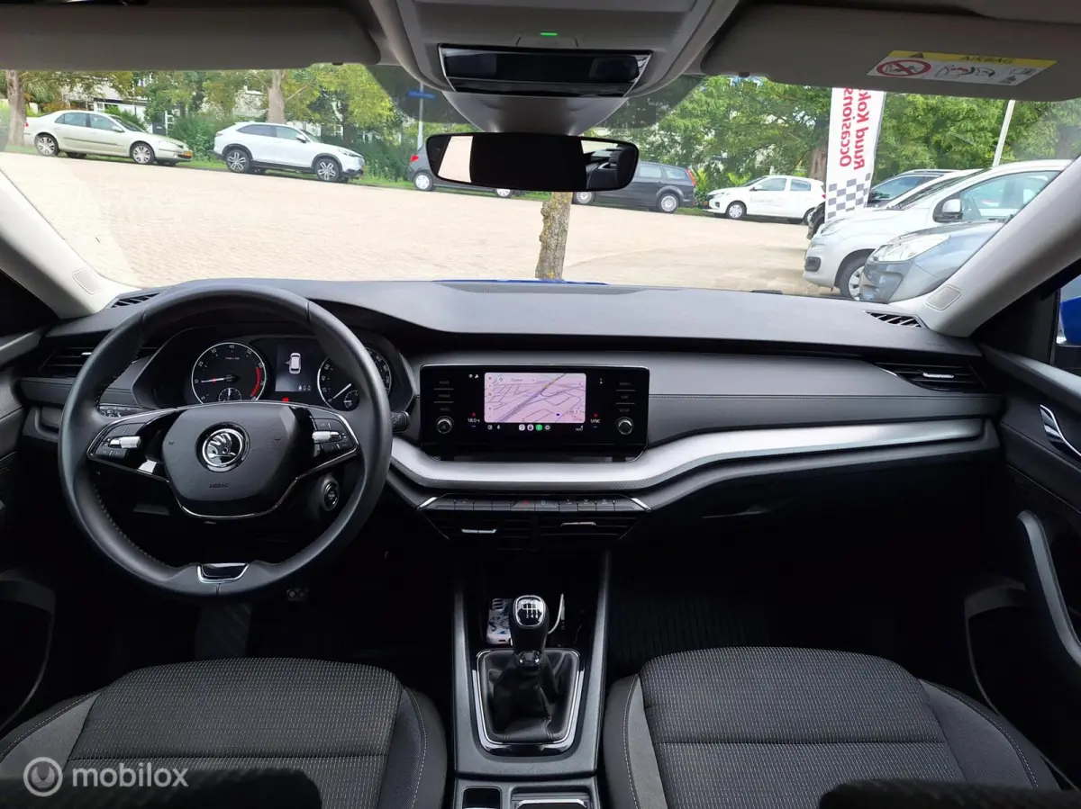 1.0 TSI AMBITION • Cruise control •