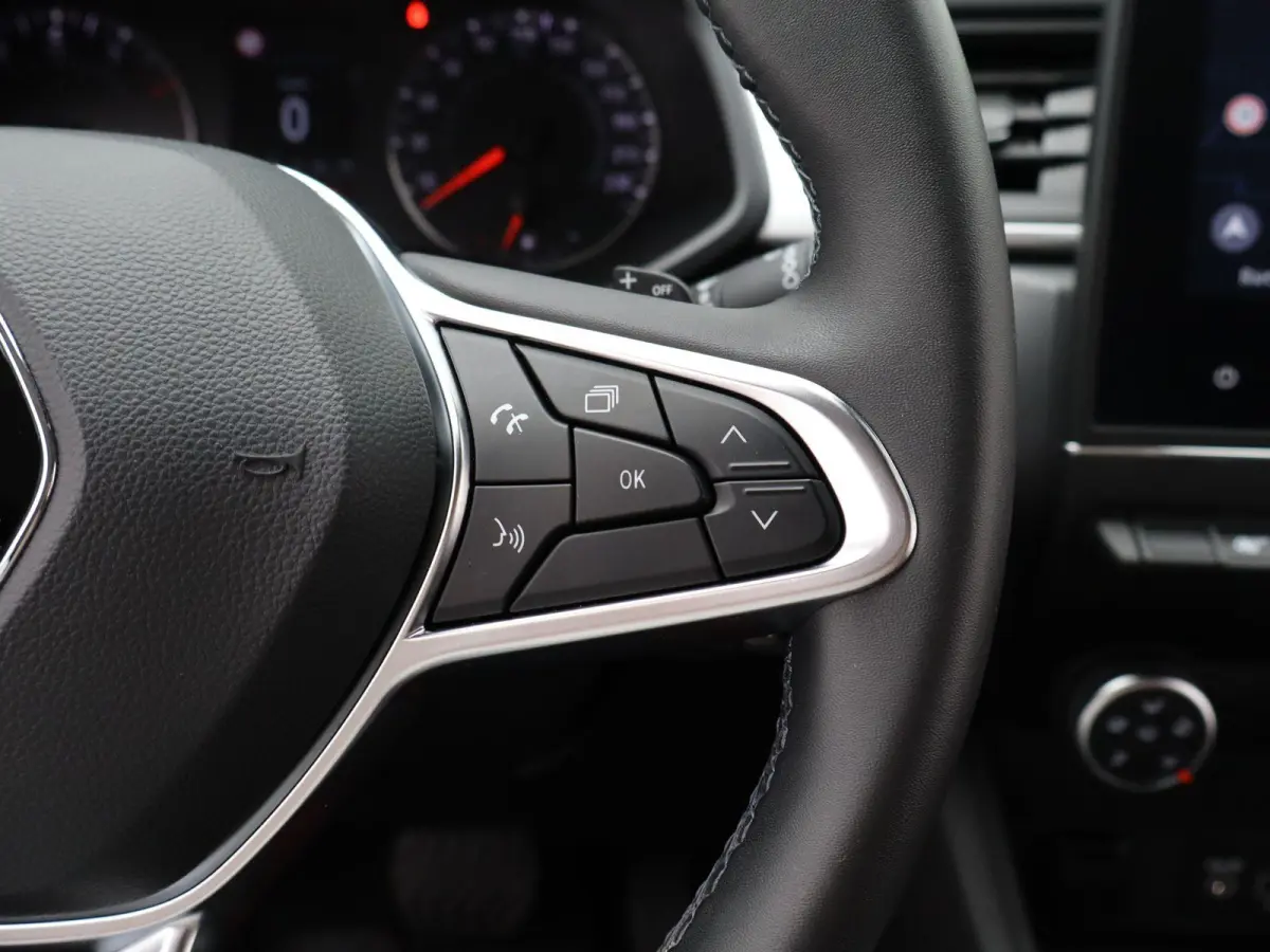 TCe 140 EDC GPF Zen | AUTOMAAT | Navigatie |