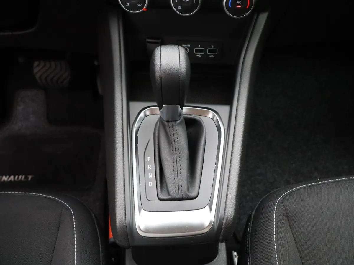 TCe 140 EDC GPF Zen | AUTOMAAT | Navigatie |
