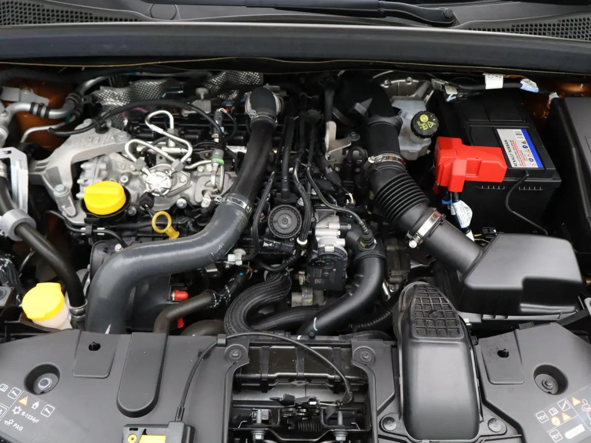 TCe 140 EDC GPF Zen | AUTOMAAT | Navigatie |