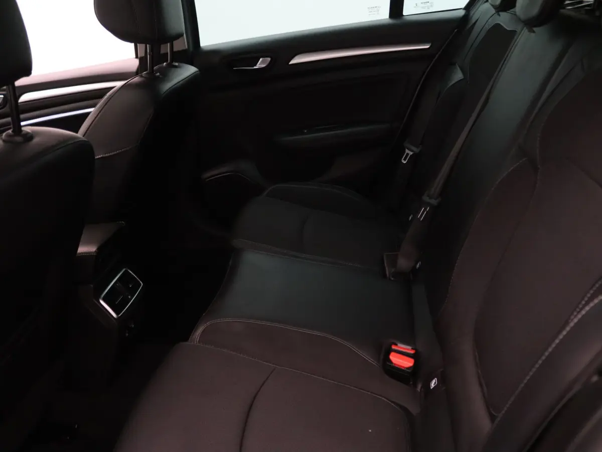 Estate 160pk Plug-In Hybrid Intens Apple Carplay/Android Auto | Climate