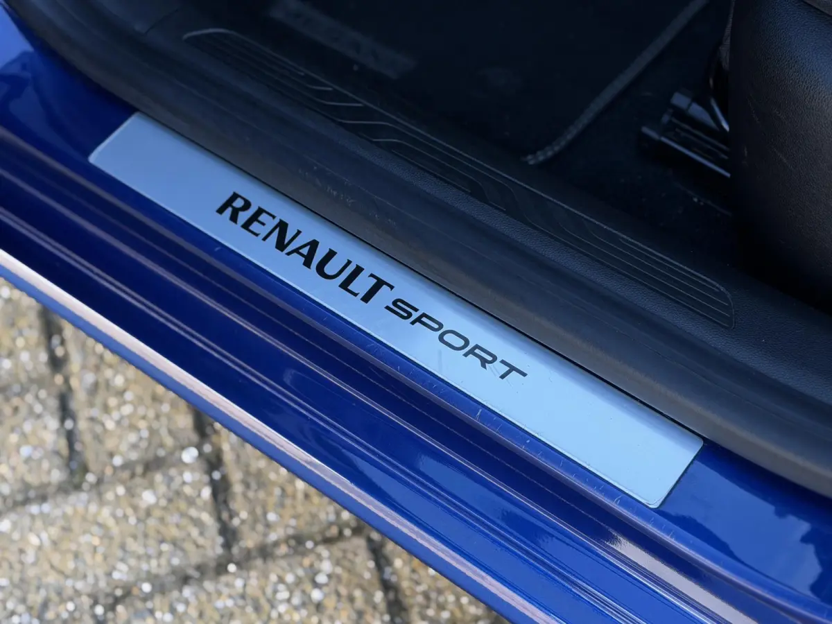 1.6 TCe GT 205PK | AUTOMAAT | Van de Renault Dealer | RS Drive | Stoelverwarming | 4 Control | Head Up | 18 Inch | 2 Sleutels |