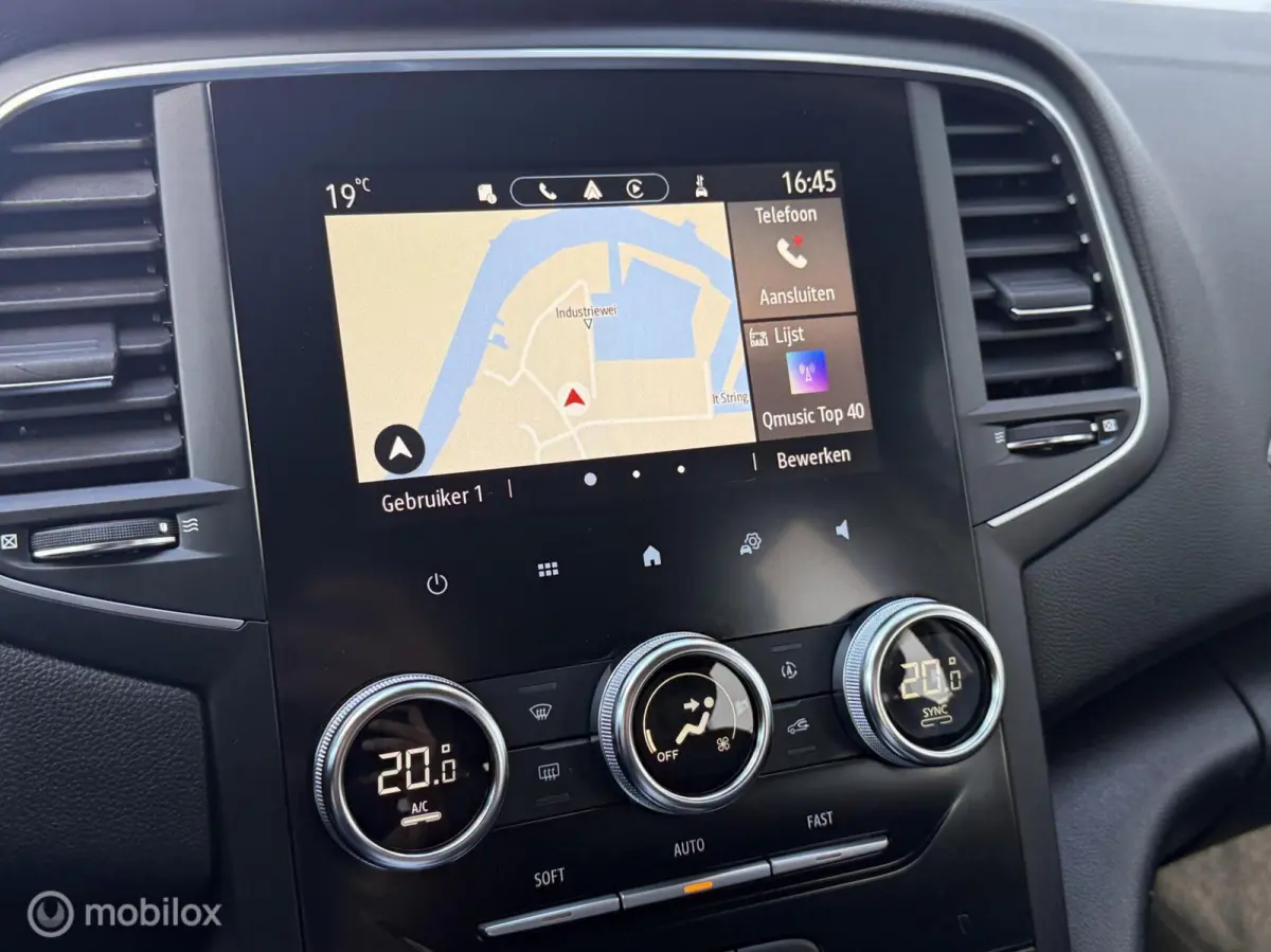 Estate 1.6 Plug-In Hybrid 160 E-Tech 17"