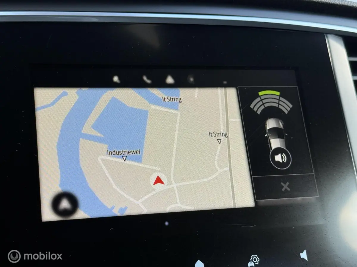 Estate 1.6 Plug-In Hybrid 160 E-Tech 17"