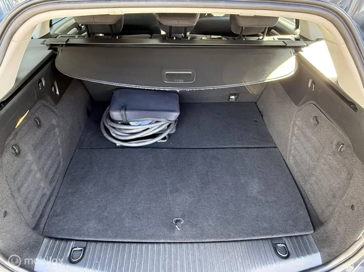 Estate 1.6 Plug-In Hybrid 160 E-Tech 17"