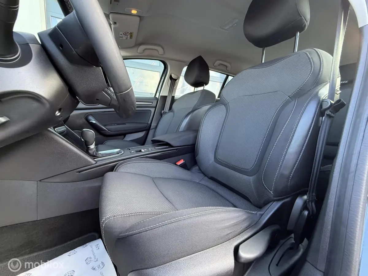 Estate 1.6 Plug-In Hybrid 160 E-Tech 17"
