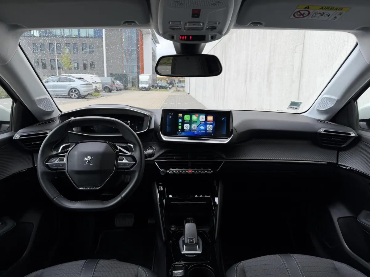 1.2 Allure | CarPlay | 100 pk | Clima | Camera