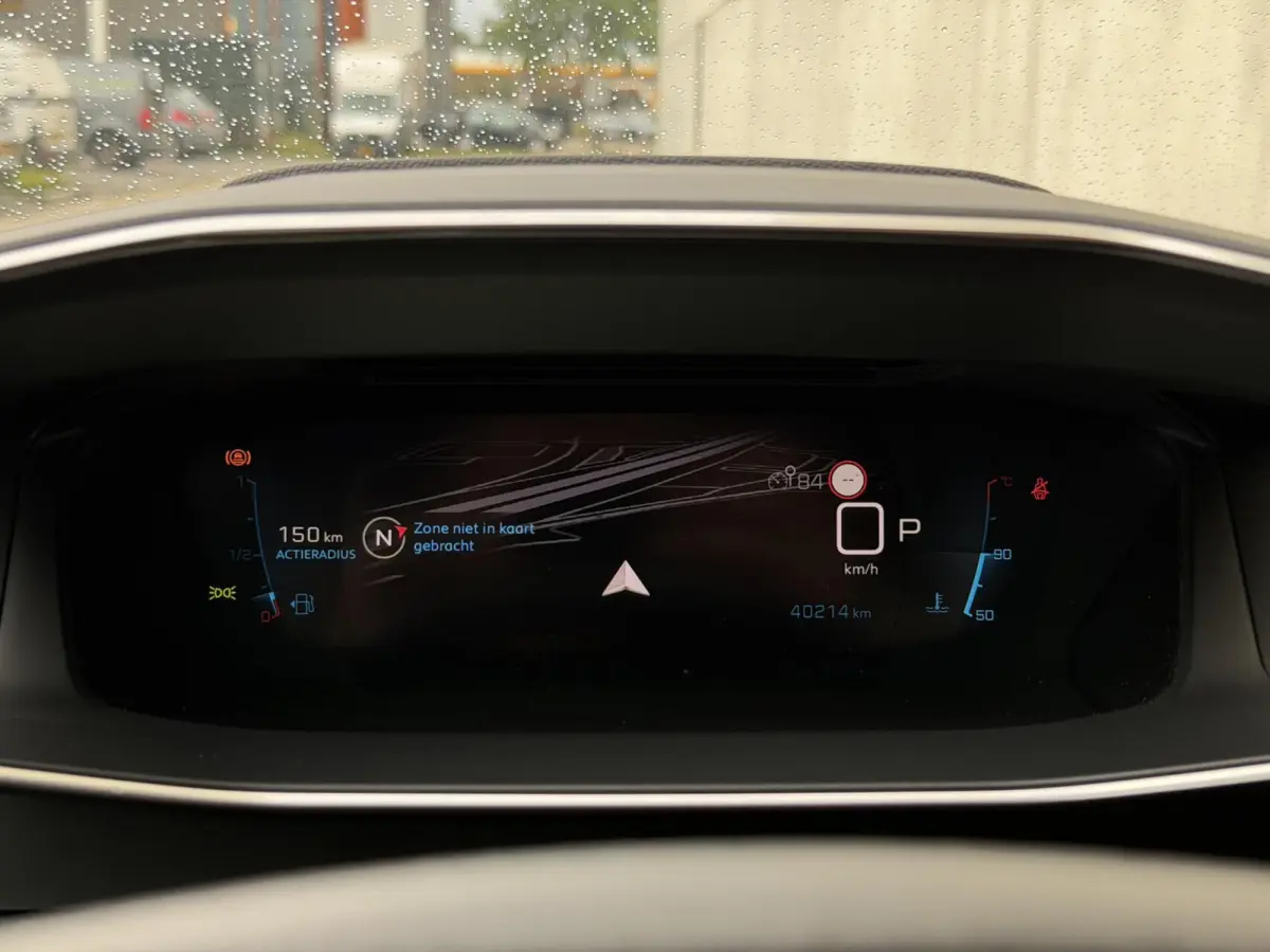 1.2 Allure | CarPlay | 100 pk | Clima | Camera