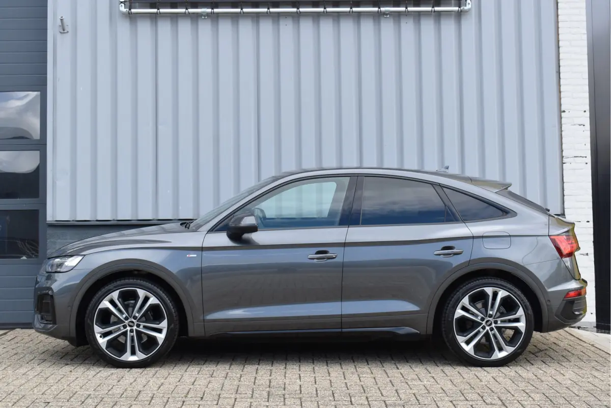 50 TFSI e S-Line RS-Leder Luchtvering Trekhaak HUD Oled Matrix ACC Keyless 21 Inch