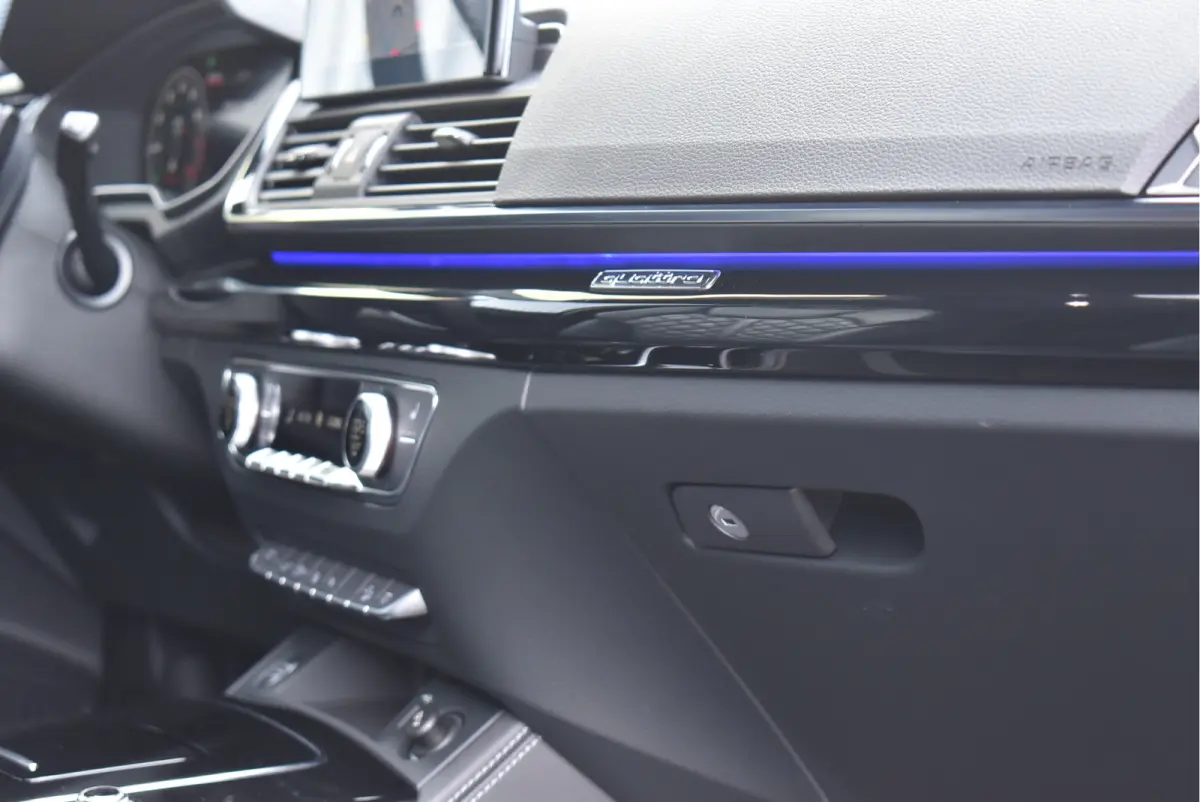 50 TFSI e S-Line RS-Leder Luchtvering Trekhaak HUD Oled Matrix ACC Keyless 21 Inch