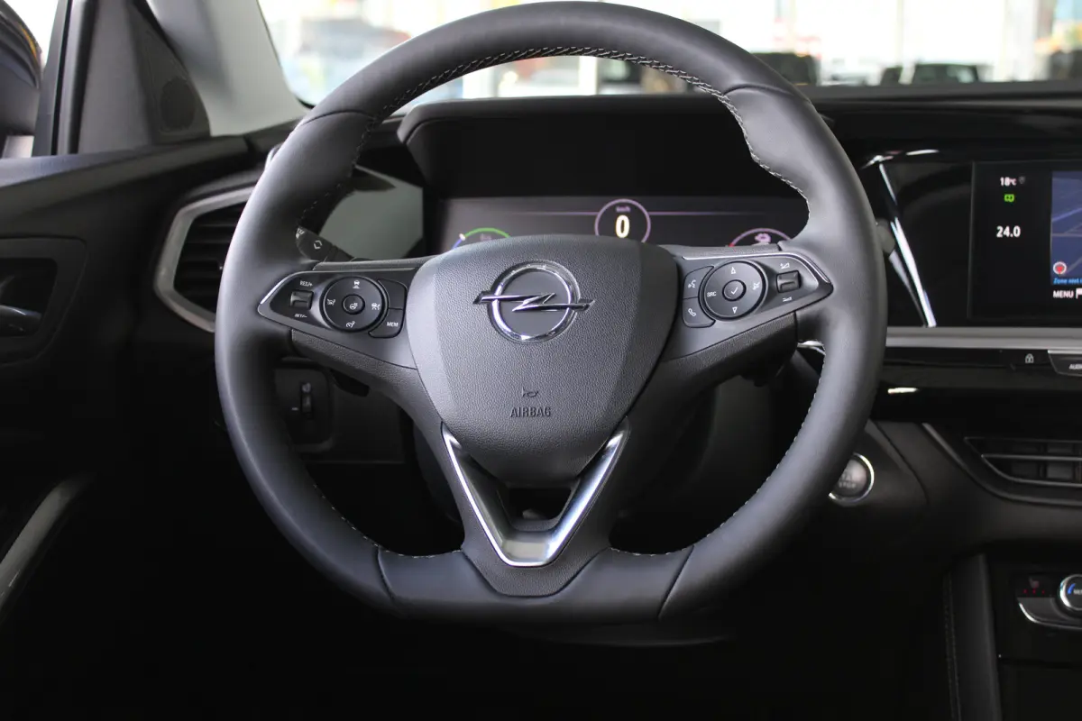 1.6 Turbo Plug-In Hybrid Business Elegance | Elektrische achterklep | Matrix LED | Adaptieve cruise control | Voorruitverwarming |