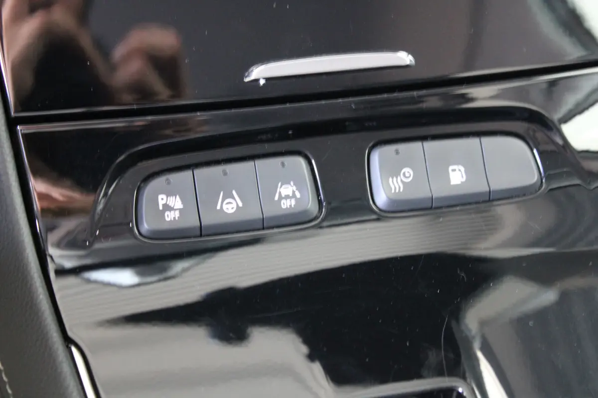 1.6 Turbo Plug-In Hybrid Business Elegance | Elektrische achterklep | Matrix LED | Adaptieve cruise control | Voorruitverwarming |