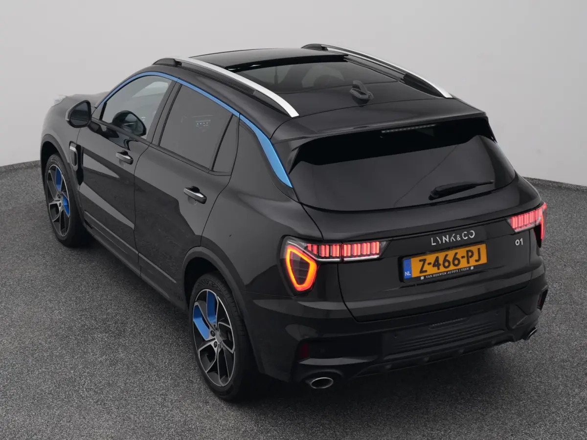 1.5 Plug-in Hybrid | 360° | ZWARTE HEMEL | STUURVERWARMING | NLD AUTO