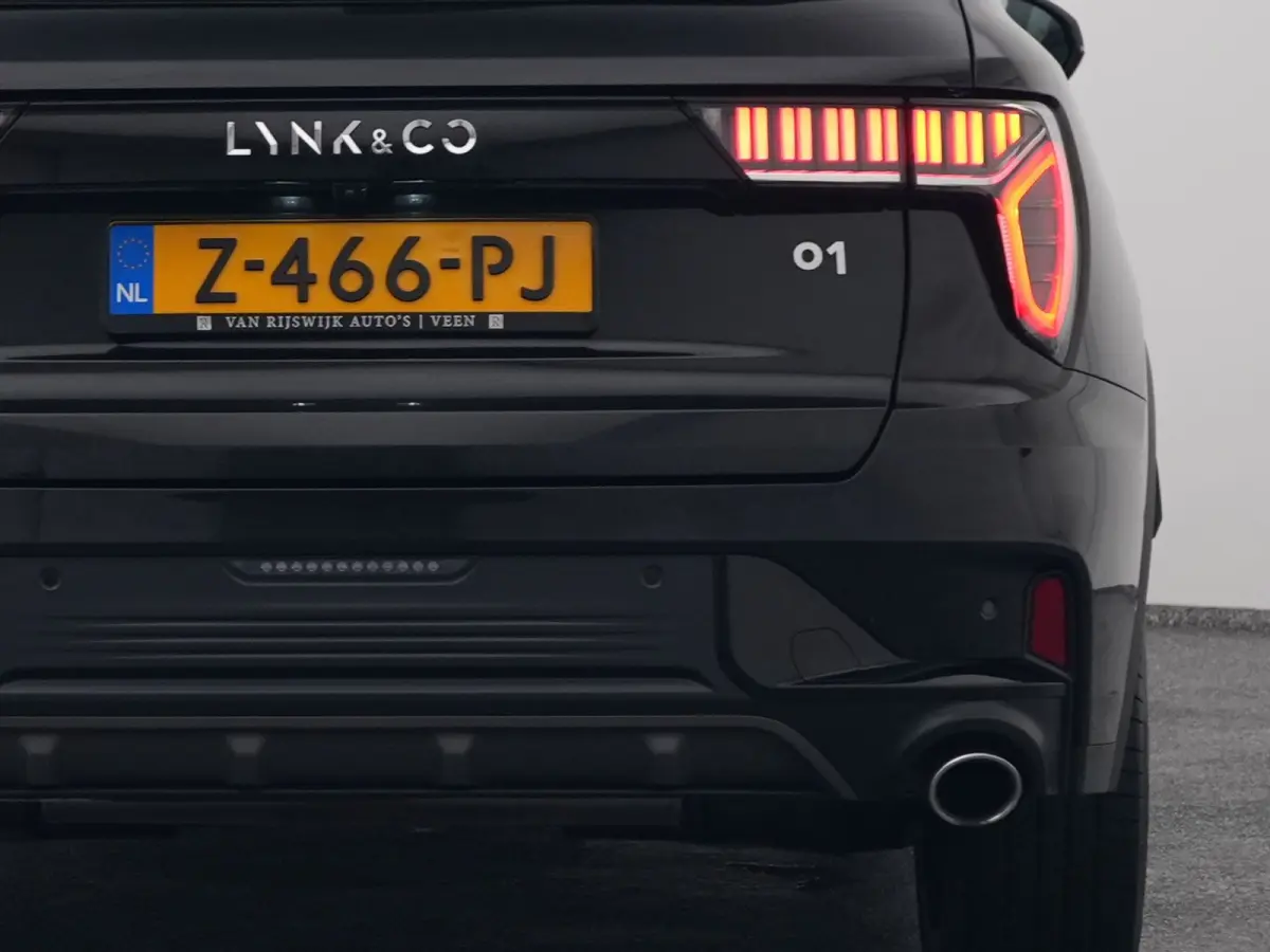 1.5 Plug-in Hybrid | 360° | ZWARTE HEMEL | STUURVERWARMING | NLD AUTO