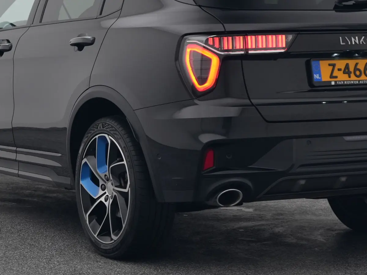 1.5 Plug-in Hybrid | 360° | ZWARTE HEMEL | STUURVERWARMING | NLD AUTO