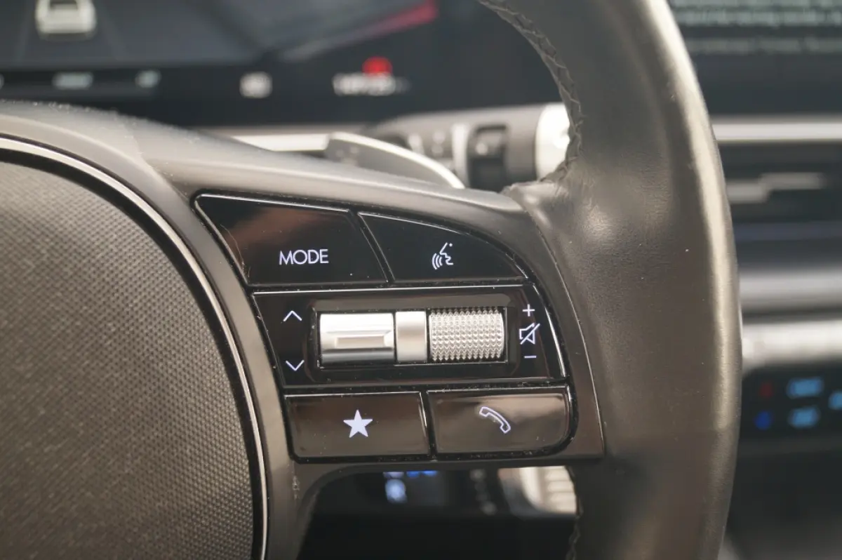 Connect 77.4 kWh -SOH100%-NAVI-ECC-CAM-