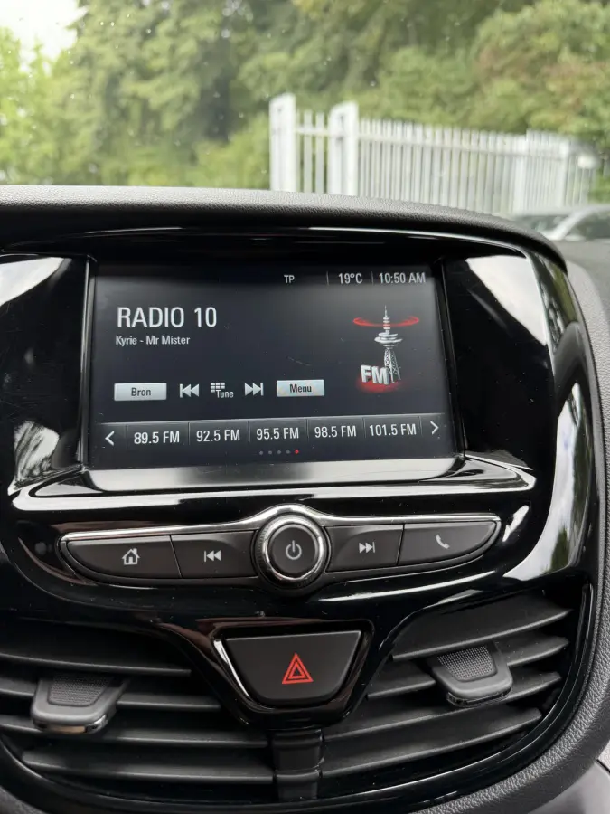 1.0 75pk Innovation | Stoelverwarming | Climate control | Cruise control |