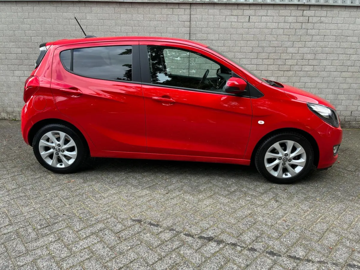 1.0 75pk Innovation | Stoelverwarming | Climate control | Cruise control |