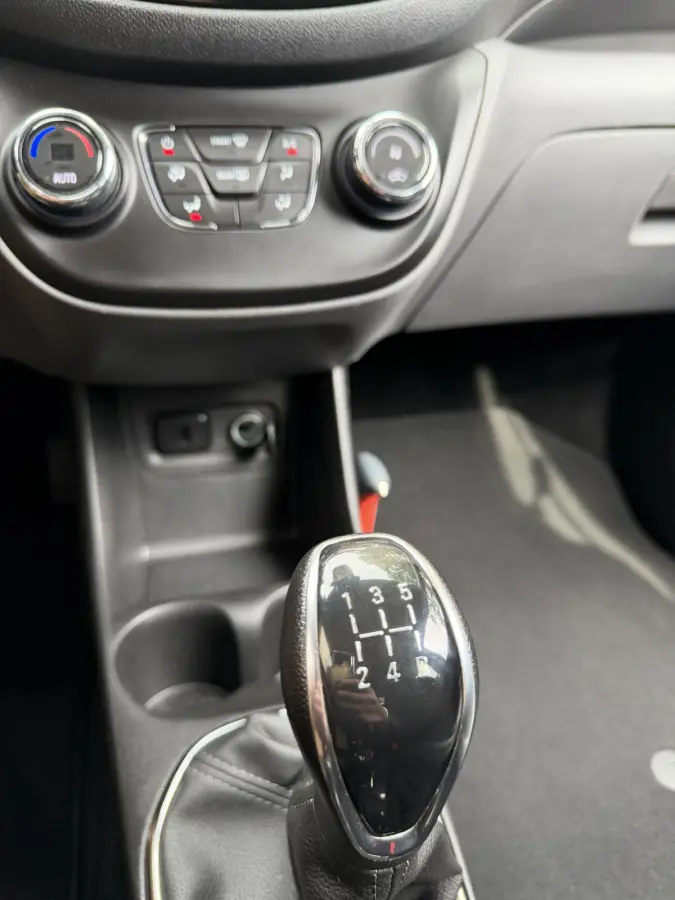 1.0 75pk Innovation | Stoelverwarming | Climate control | Cruise control |