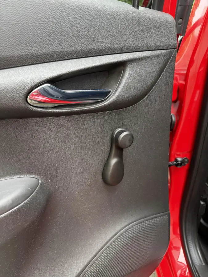 1.0 75pk Innovation | Stoelverwarming | Climate control | Cruise control |