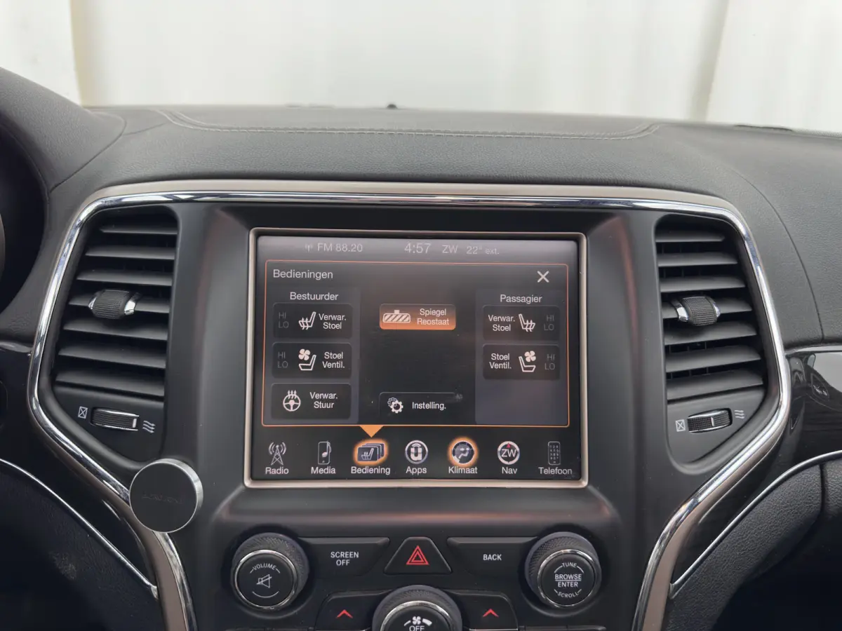 3.0 CRD 75TH ANNIVERSARY OVERLAND Aut. *PANO |  FULL-LEATHER | XENON | AIR-SUSPENSION | BLIS | MEMORY-PACK | CAMERA | KEYLESS | NAVI-FULLMAP | TOWBAR | COMFORT-SEATS | SHIFT-PADDLES |  DAB+
