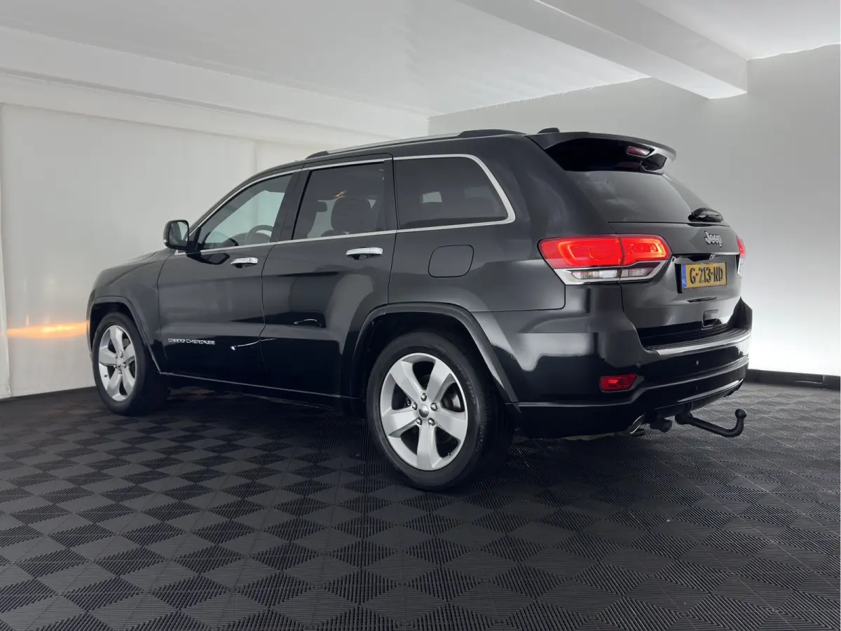 3.0 CRD 75TH ANNIVERSARY OVERLAND Aut. *PANO |  FULL-LEATHER | XENON | AIR-SUSPENSION | BLIS | MEMORY-PACK | CAMERA | KEYLESS | NAVI-FULLMAP | TOWBAR | COMFORT-SEATS | SHIFT-PADDLES |  DAB+