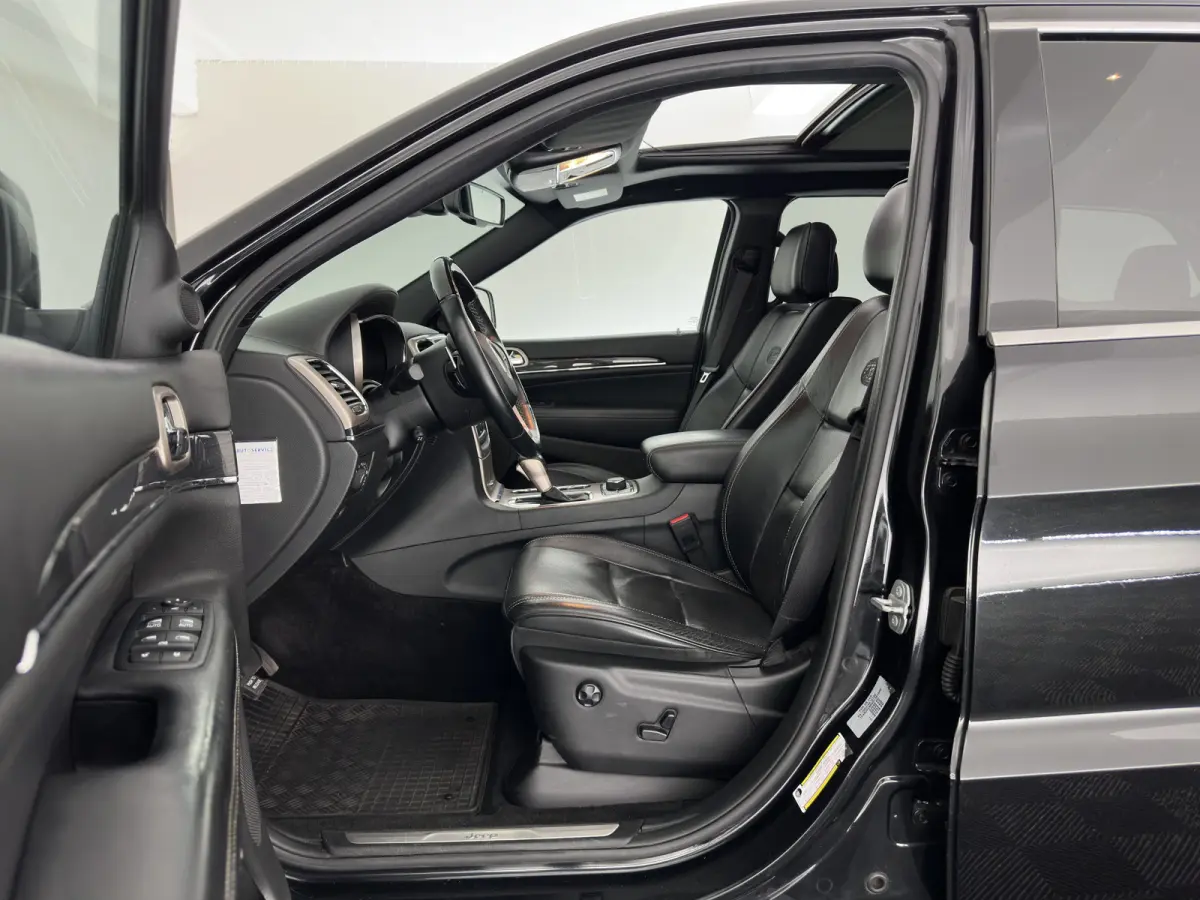 3.0 CRD 75TH ANNIVERSARY OVERLAND Aut. *PANO |  FULL-LEATHER | XENON | AIR-SUSPENSION | BLIS | MEMORY-PACK | CAMERA | KEYLESS | NAVI-FULLMAP | TOWBAR | COMFORT-SEATS | SHIFT-PADDLES |  DAB+