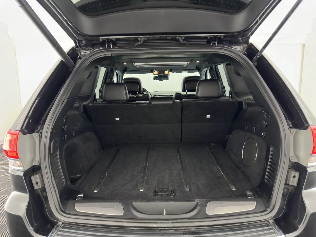 3.0 CRD 75TH ANNIVERSARY OVERLAND Aut. *PANO |  FULL-LEATHER | XENON | AIR-SUSPENSION | BLIS | MEMORY-PACK | CAMERA | KEYLESS | NAVI-FULLMAP | TOWBAR | COMFORT-SEATS | SHIFT-PADDLES |  DAB+