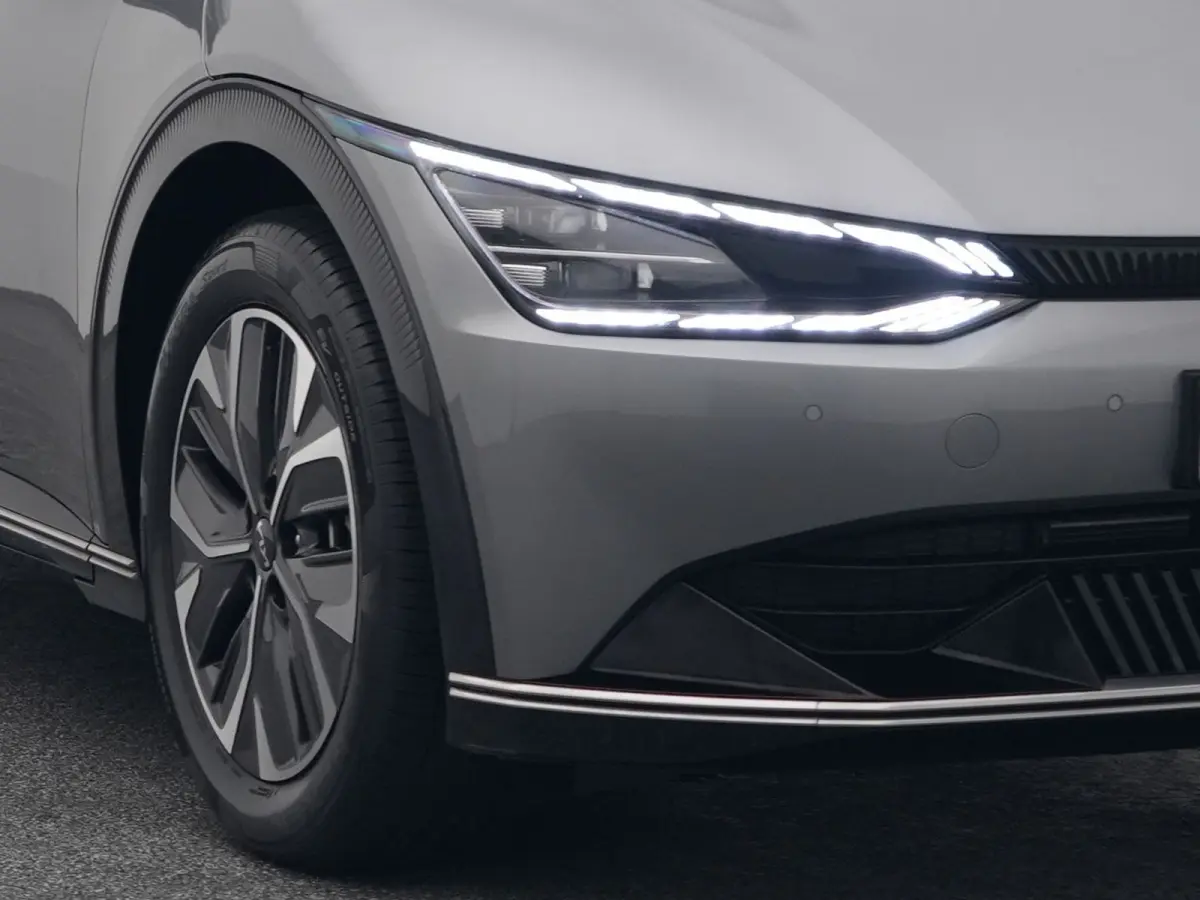 Plus 77.4 kWh | CAMERA | ADAPTIVE | MEMORY | STOEL- EN STUURVERW.