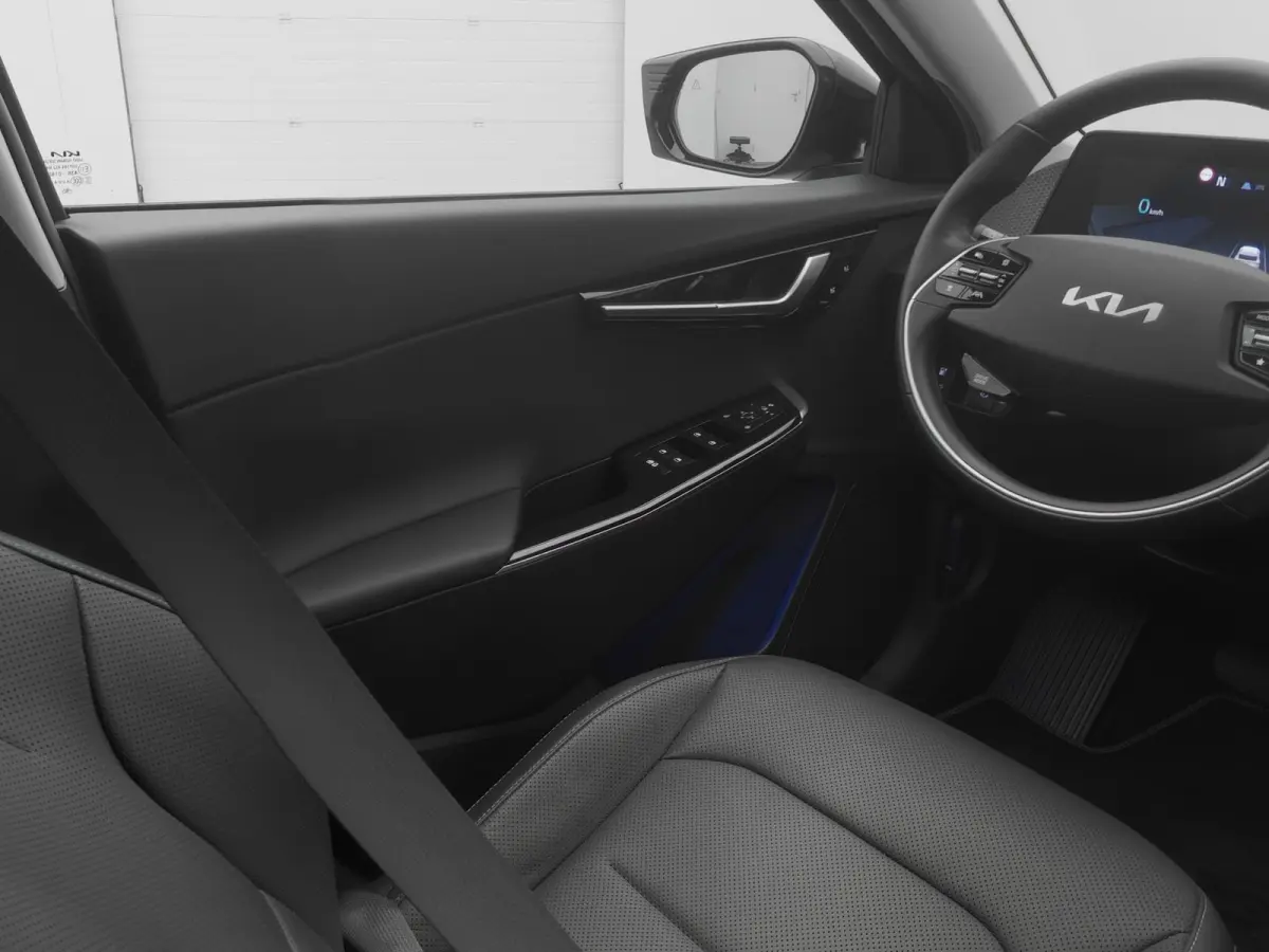 Plus 77.4 kWh | CAMERA | ADAPTIVE | MEMORY | STOEL- EN STUURVERW.