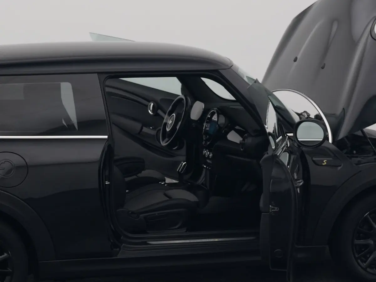 Yours 33 kWh | CAMERA | KEYLESS