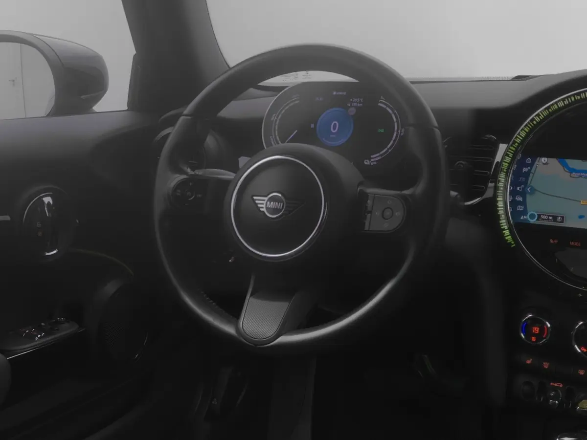 Yours 33 kWh | CAMERA | KEYLESS