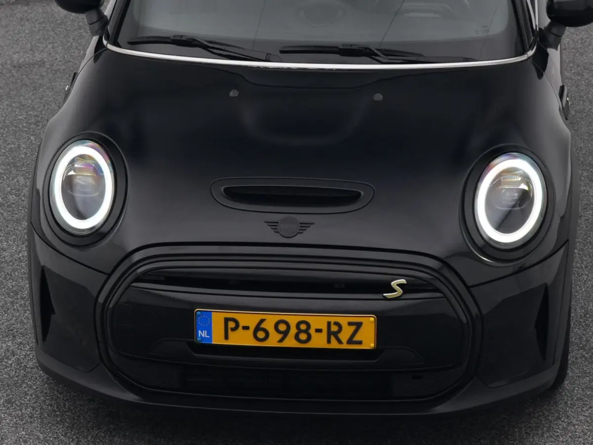 Yours 33 kWh | CAMERA | KEYLESS