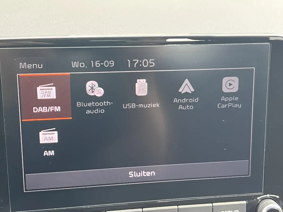 1.0 T-GDi MHEV DynamicLine Apple carplay / camera / airco / lichtmetalen velgen