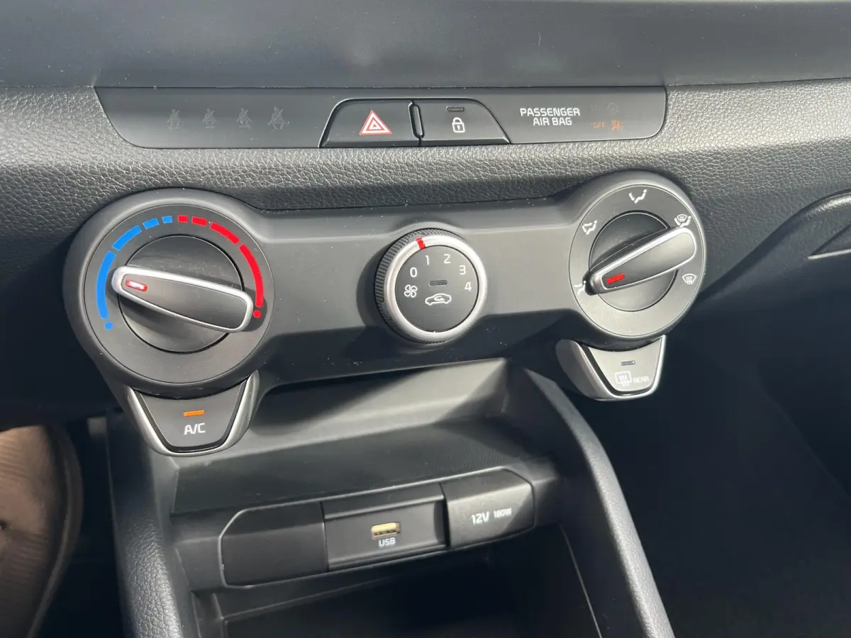 1.0 T-GDi MHEV DynamicLine Apple carplay / camera / airco / lichtmetalen velgen