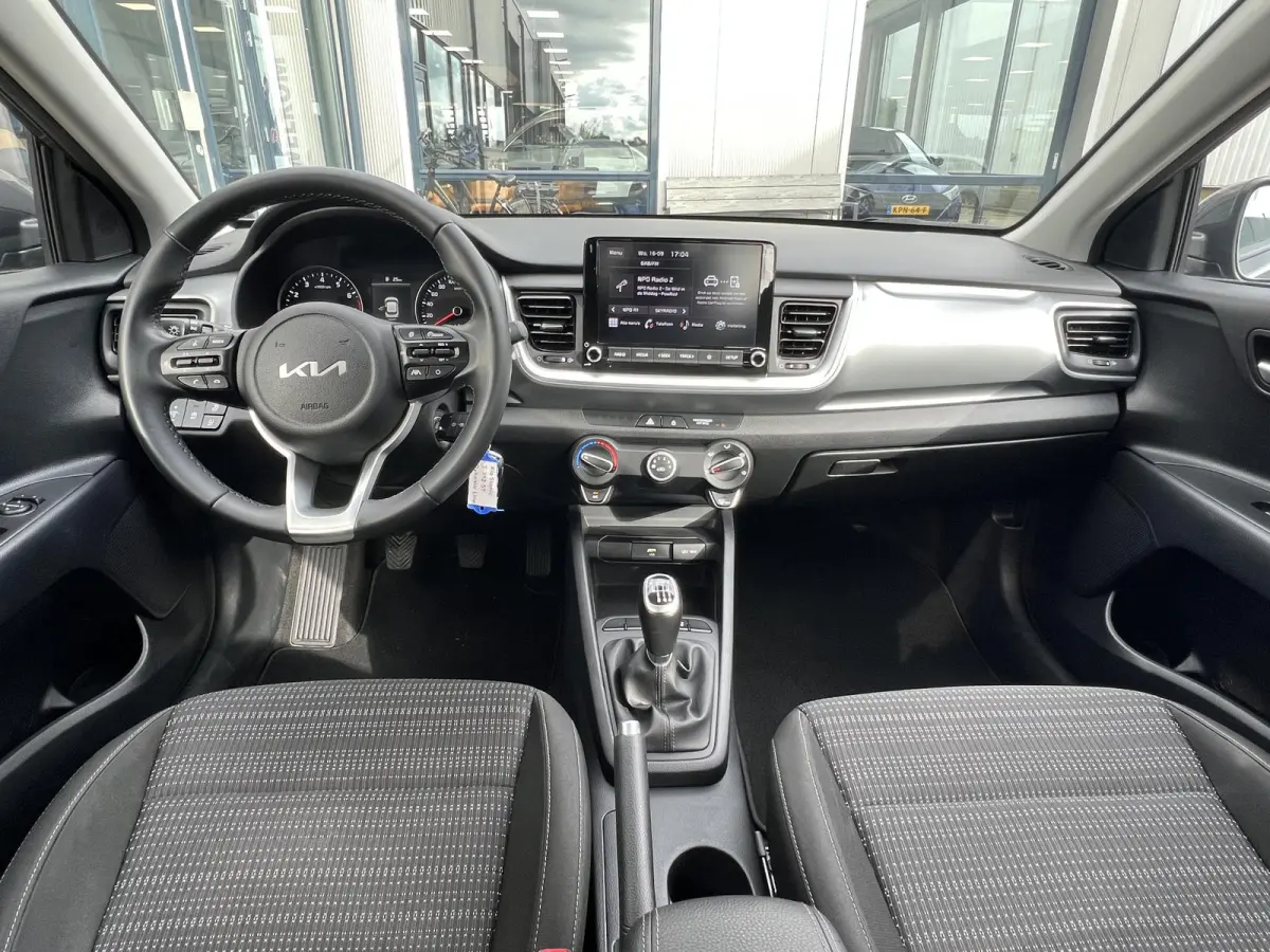 1.0 T-GDi MHEV DynamicLine Apple carplay / camera / airco / lichtmetalen velgen