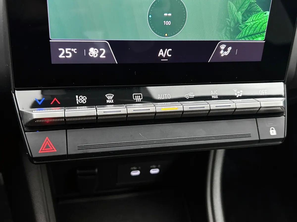 E-Tech full hybrid 145PK techno | CAMERA | NAVI