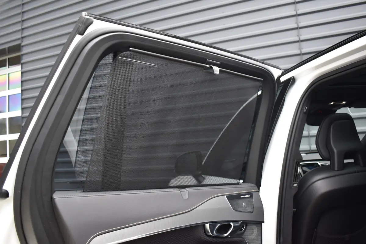 2.0 T8 Recharge AWD R-Design | Panorama | Bowers&Wilkins | Trekhaak | Luchtvering | 22'' Wielen | ACC | Head- Up |