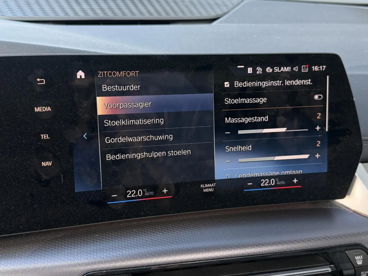 230e xDrive M Sport 18"/Panoramadak/Leder + memory/Trekhaak/Dodehoek/Keyless/360 camera/Harman Kardon/Adaptieve cruise/Head-up